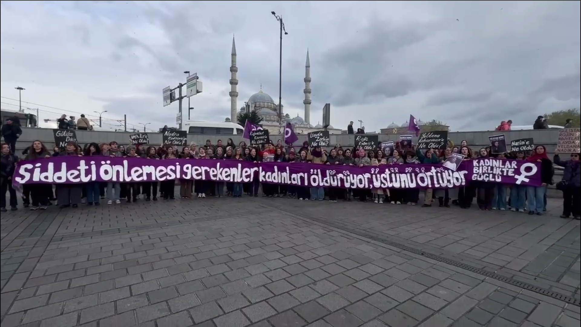 Kadınlar Birlikte Güçlü: Şiddeti önlemesi gerekenler kadınları öldürüyor!