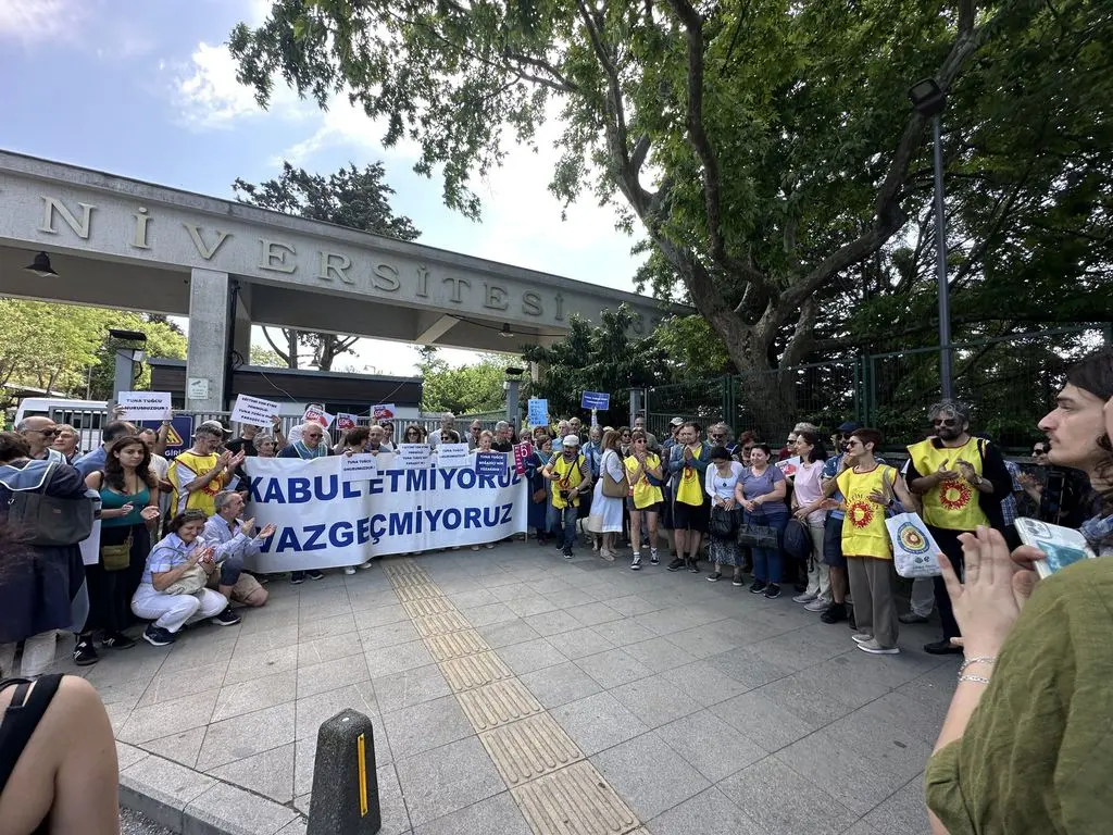 Boğaziçi’nde işsiz bırakılan akademisyen Tuna Tuğcu için day